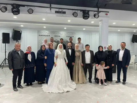 Zehra ve Sinan Çiftinden Mutluluğa İlk Adım