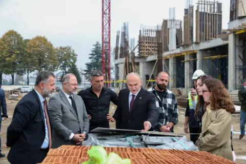 Düzce Merkez Park ve Anıt Eser çevresinde dönüşüm sürüyor