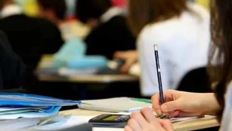 2026 KPSS Ön Lisans Sonuçları Açıklandı! ÖSYM Sonuç Sorgulama Ekranı Erişime Açıldı
