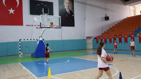 12 Dev Adam Basketbol Okulları İl Seçmeleri Elazığ’da gerçekleştirildi