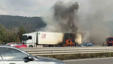 Bolu Dağı Tüneli Çıkışında Tır Yangını: Bir Şerit Trafiğe Kapandı