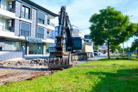 Didim'de keyifle gezilecek: Belediye yolları yeniliyor