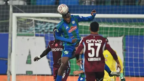 Karadeniz derbisinde gol yağmuru! 8 dakikada maçı çevirdiler