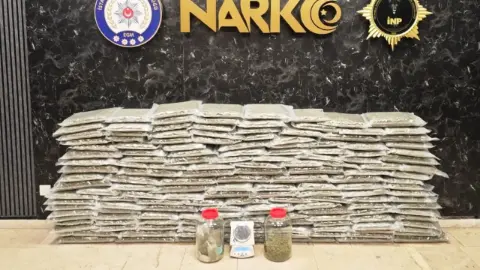 İstanbul ve Kocaeli'de Büyük Narkotik Operasyonu: 100 Kilo Skunk
