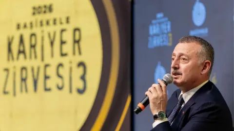 Başkan Büyükakın’dan gençlere kariyer tavsiyesi: “Hata yapmaktan korkmayın”