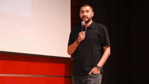 Gebze’de “Biz Kimiz?” konferansı düzenlendi