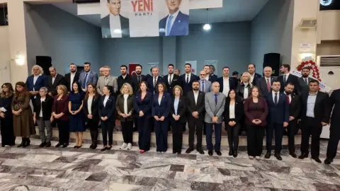 YENİ Parti Aydın’da kongre tamamlandı! Demir’in yönetimi belli oldu