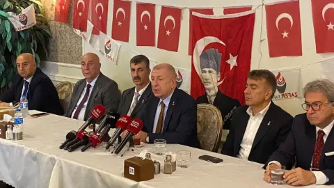 Ümit Özdağ’dan Özgür Özel’e sert fon çağrısı! “Siz açıklamayacaksanız bize verin, biz açıklayalım!”