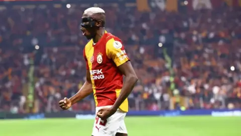 Victor Osimhen ligdeki gol sayısı 8’e çıkardı
