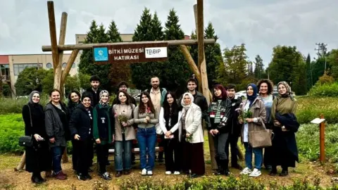 Üsküdar'dan geldiler, 41 bitkiyi incelediler