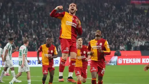 Aleksey Batrakov ve Rafael Leao'dan siftah!