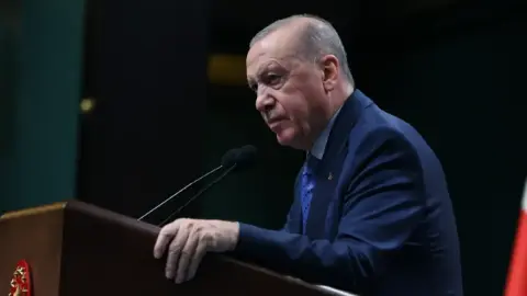 Erdoğan'dan emeklilere''müjde'' sinyali! 2027'yi işaret etti