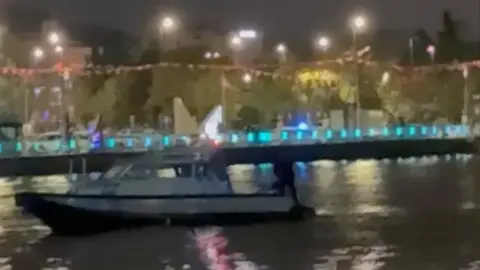 İzmit’te canına kıymak için denize atladı!