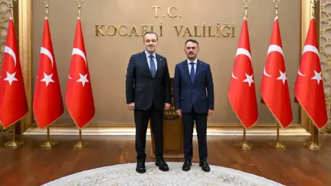 Şahin Talus Kocaeli Valisi İlhami Aktaş’ı ziyaret etti