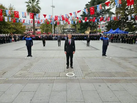 Başkan Sezer, “Cumhuriyeti’nin 103. Yılı Kutlu Olsun”