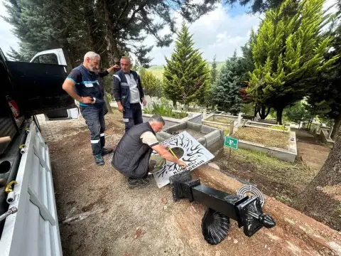Mezarlıkların su altyapısı yenileniyor