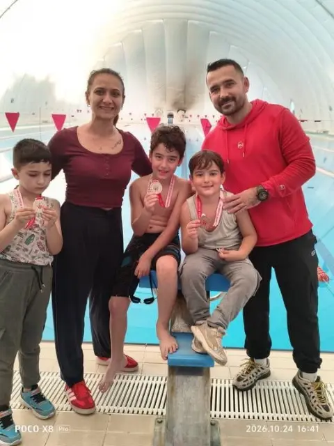 Güneyyurt Destanı; Havuz Kenarında Bir Çalıkuşu