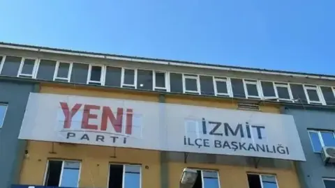 YENİ Parti İzmit’ten Cumhuriyet yürüyüşü çağrısı