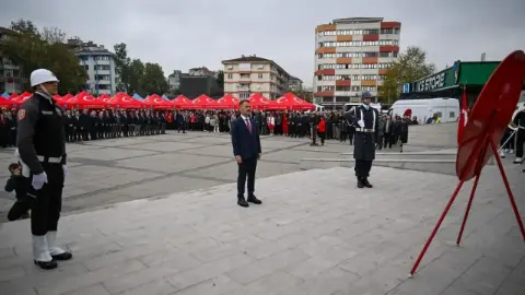 İnegöl'de 29 Ekim Cumhuriyet Bayramı Kutlamaları Coşkuyla Başladı