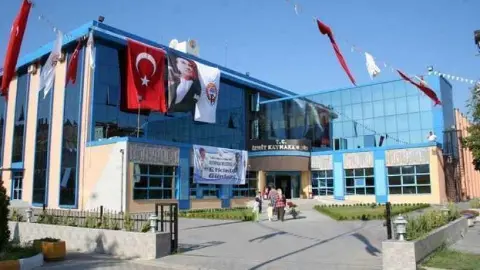 Sınava girecek adaylar dikkat: İzmit’te nüfus müdürlüğü pazar günü açılacak