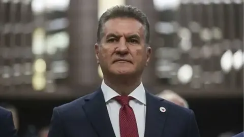 Yeni Parti'den Mustafa Sarıgül açıklaması: Bizimle bir ilişkisi kalmadı