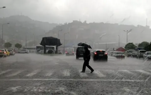 Meteoroloji Erzincan'da 40-60 km/s rüzgar ve sağanak yağış bekliyor