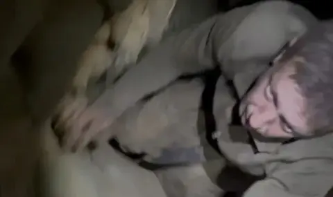 Ukrayna Askerleri Yer Altındaki Boruda Rus Askerlerini Yakaladı! O Anlar Kamerada