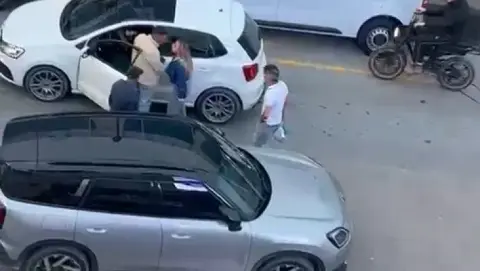 Dövüş antrenörüyüm ben Sakaryada yumruklu kavga kamerada