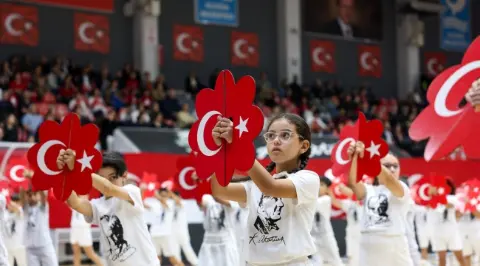 Aliağa’da Cumhuriyetin 103. Yılı Coşkuyla Kutlandı