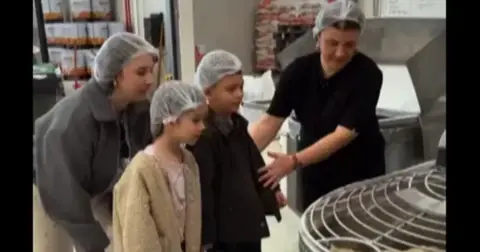 Çerkezköy’de Çocuklar Halk Ekmek Fabrikasını Gezdi