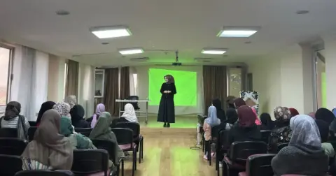 Edirne’de Hafızlık Kursu Öğrencilerine “Murakabe” Semineri