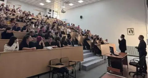 Edirne'de Sağlık Çalışanlarına İletişim ve Beden Dili Eğitimi Verildi