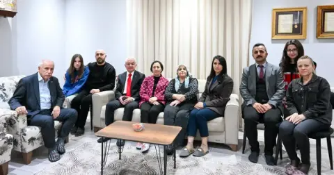 Vali Turan’dan Şehit Eşi ve Gazi Ailesine Ziyaret