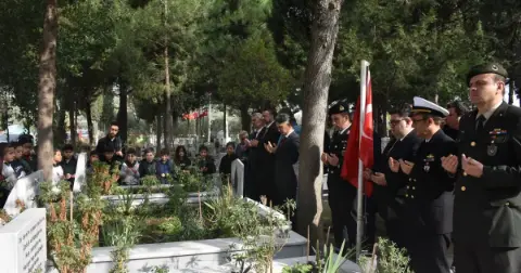 Şehit Öğretmen Neşe Alten ve Babası Şarköy'de Dualarla Anıldı