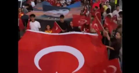 Uzunköprü'de Cumhuriyet Bayramı Fener Alayı ve Konserle Kutlanacak