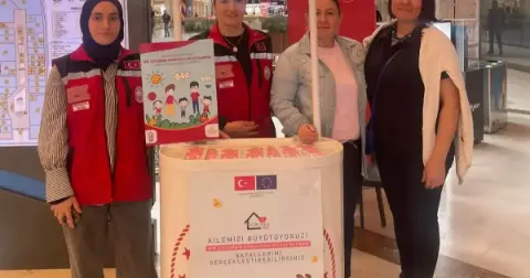 Edirne’de Koruyucu Aile Bilgilendirme Standı Açıldı