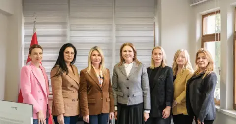 AK Parti Edirne İl Başkanı İba'dan Şehir Gönüllüleri Vakfına Ziyaret