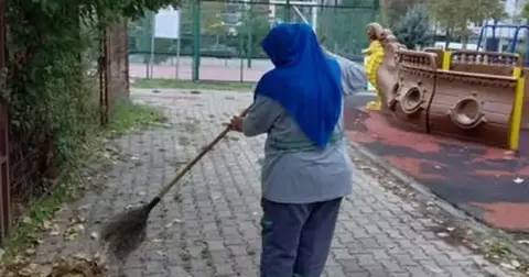 Lüleburgaz’da Yeşil Alanların Bakım Çalışmaları Sürüyor
