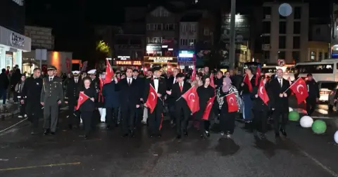 Kırklareli'nde Cumhuriyetin 103. Yılında Coşkulu Yürüyüş