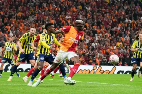 Galatasaray, RAMS Park'ta Fenerbahçe'yi 2-1 yenerek 18. derbide 7. galibiyetini aldı