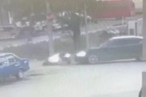 Otomobil ile motosiklet çarpıştı: Sürücü yaralandı