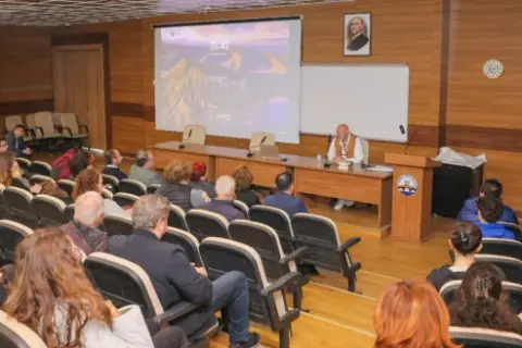 Balkanların Sanat Elçisi Ethem Baymak Trakya Üniversitesi'nde