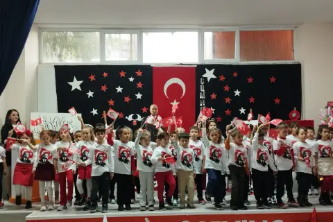 Edirne'de Miniklerden Cumhuriyet'in 103. Yılına Özel Kutlama
