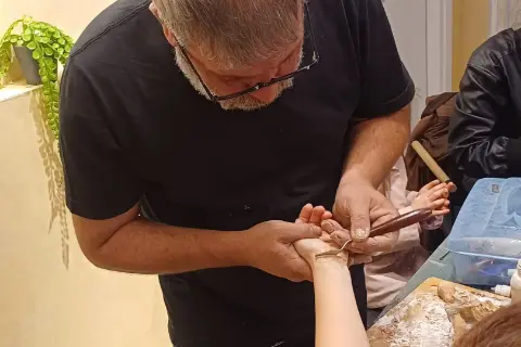 İmkansızlıklar Makyaj Ustalığını Geliştirdi