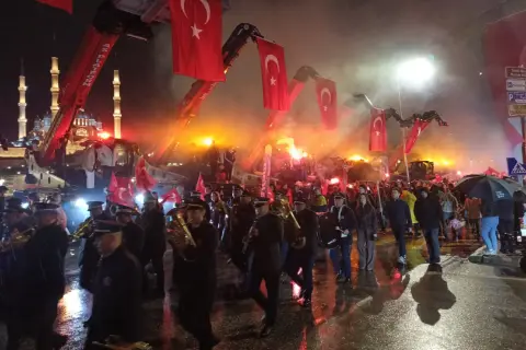 Edirne'de Fener Alayı Yağmur Engeli Dinlemedi