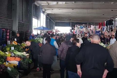 Cumartesi Pazarı’nda Yoğunluk Dikkat Çekti