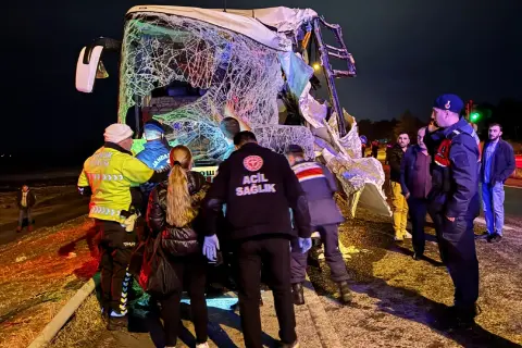 Başkan Talay Poyralı Köyündeki Düğün Törenine Katıldı