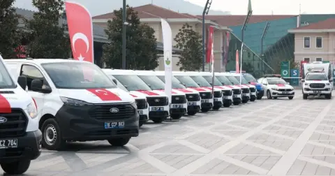 Osmangazi Belediyesi araç filosunu 41 yeni araçla güçlendirdi
