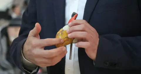 Yılda 2 kere kardiyolojik muayene gerekiyor