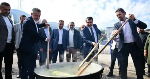 Hamamlıkızık'ta Asırlık Gelenek: Nebi Dede Çorbası Kaynatıldı
